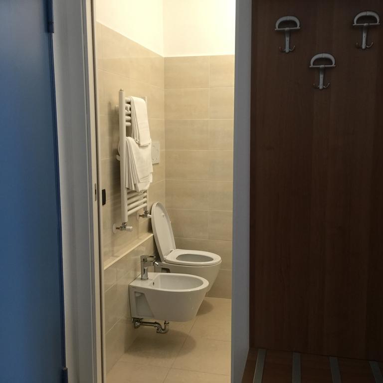Hotel Athena Пезаро Екстер'єр фото
